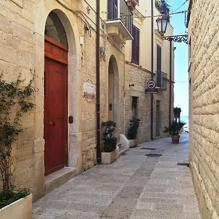 Donna Isabella Oda ve Kahvaltı 4*