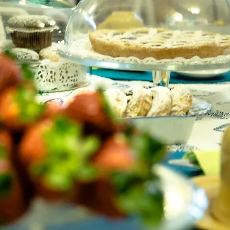 Donna Isabella Couette-café Trani